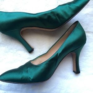 ~HP~ Vintage Manolo Blahnik Satin Green Heels